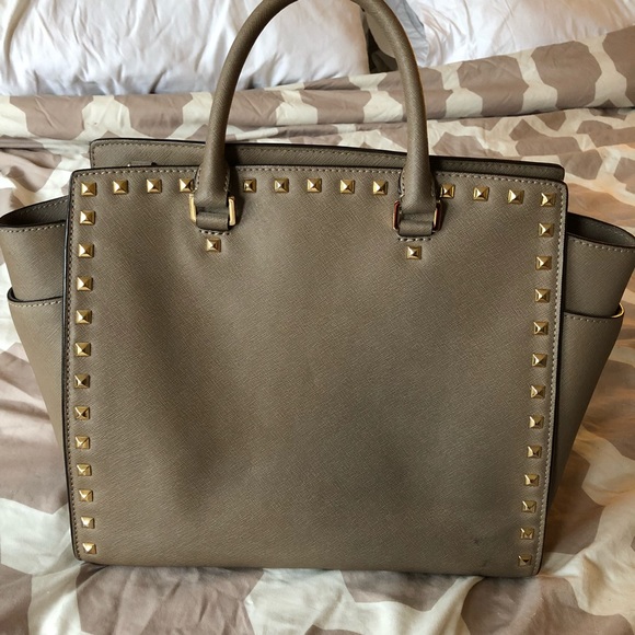 Michael Kors Purse + Wallet - Picture 4 of 4